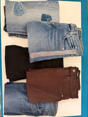5 Pairs of Size 27 Skinny Jeans—7 For All Mankind (x2), Hudson (x2), & Paige (1)